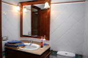 ba&ntilde;o