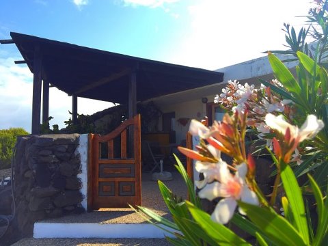 Apartments Bungal&oacute; Famara Y