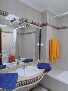 ba&ntilde;o