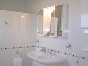 ba&ntilde;o