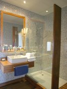 ba&ntilde;o