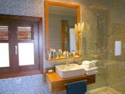 ba&ntilde;o